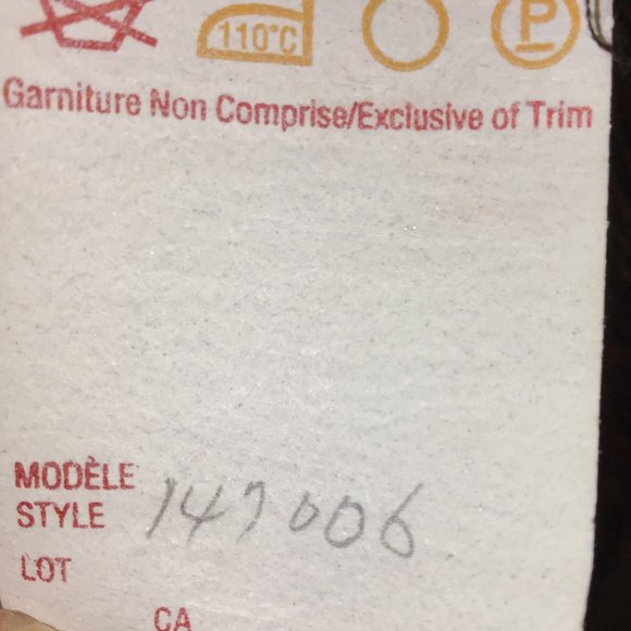 Vintage Joseph Ribkoff Cropped Shaggy Crew Neck Sweater Size 8 - Picture 10 of 11